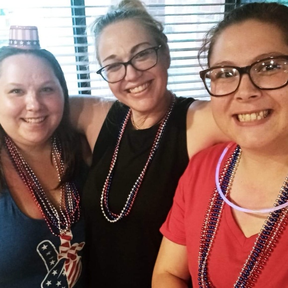 Meet your Posher, Heidi - Picture 1 of 1